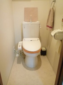 収納一体型トイレLIXILリフォレにお取替え 収納一体型トイレLIXILリフォレにお取替え